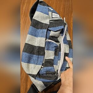 Kamo Sling/crossbody bag. NWOT